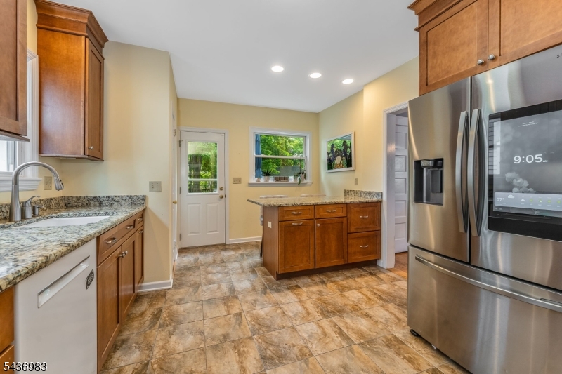 28 Codington Pl