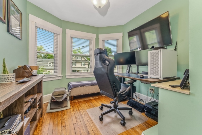 28 Codington Pl
