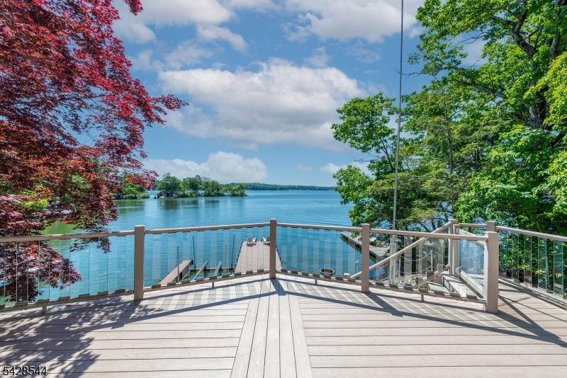 5 Coulter Pl