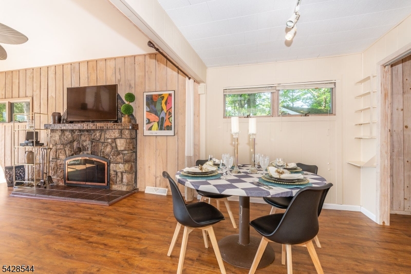 5 Coulter Pl
