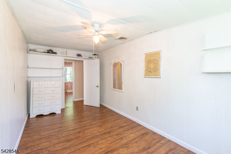 5 Coulter Pl