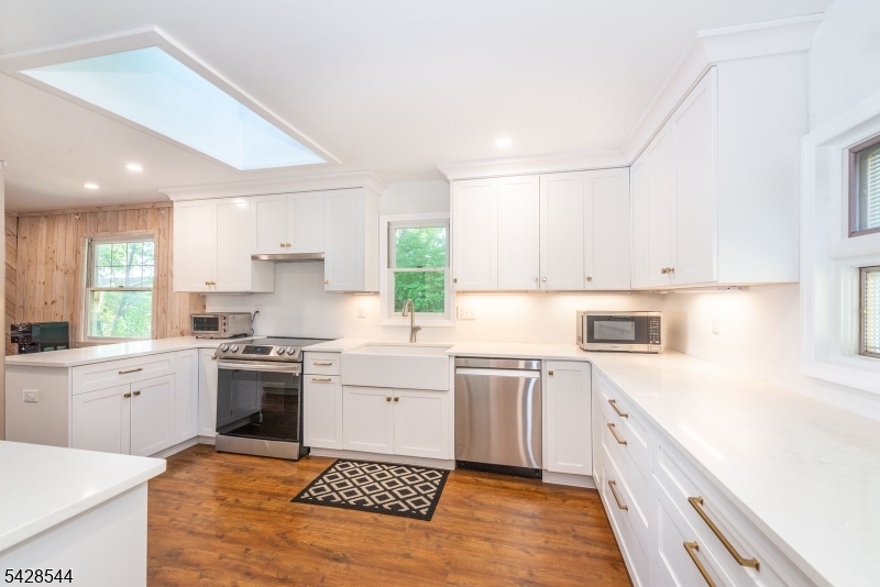 5 Coulter Pl