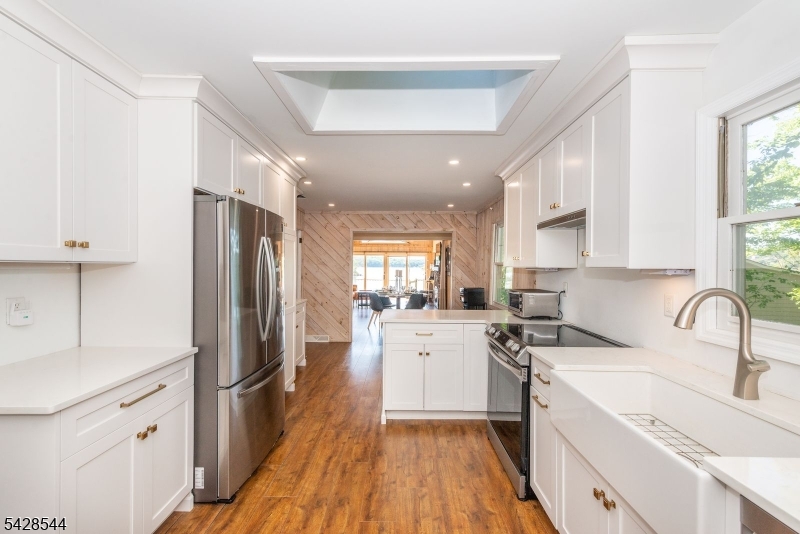 5 Coulter Pl