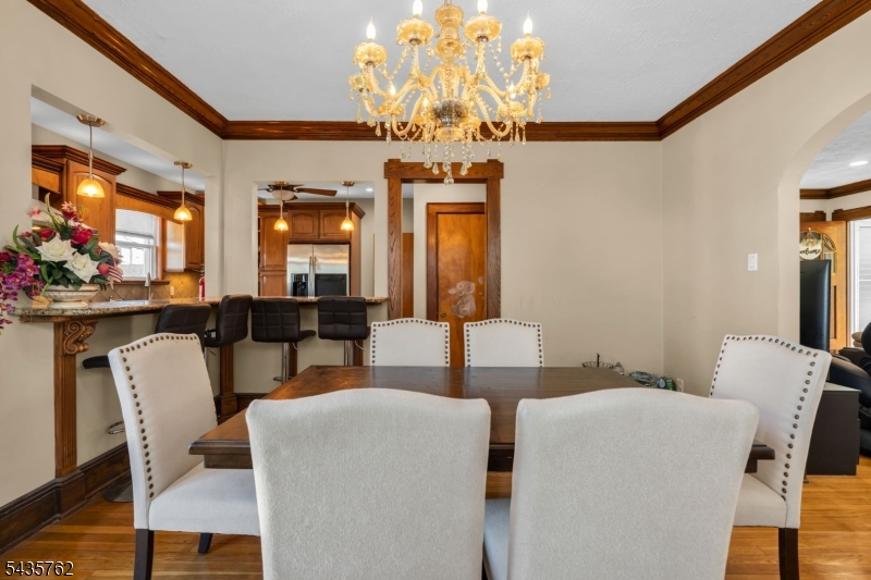 37 Fairway Ave