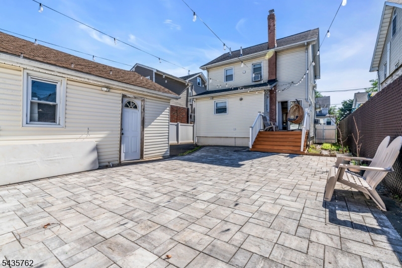 37 Fairway Ave