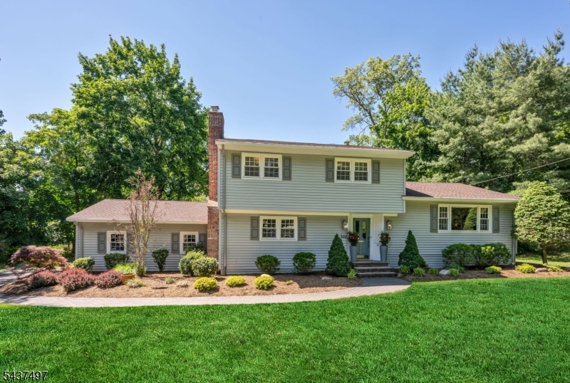 369 Voorhis Ave