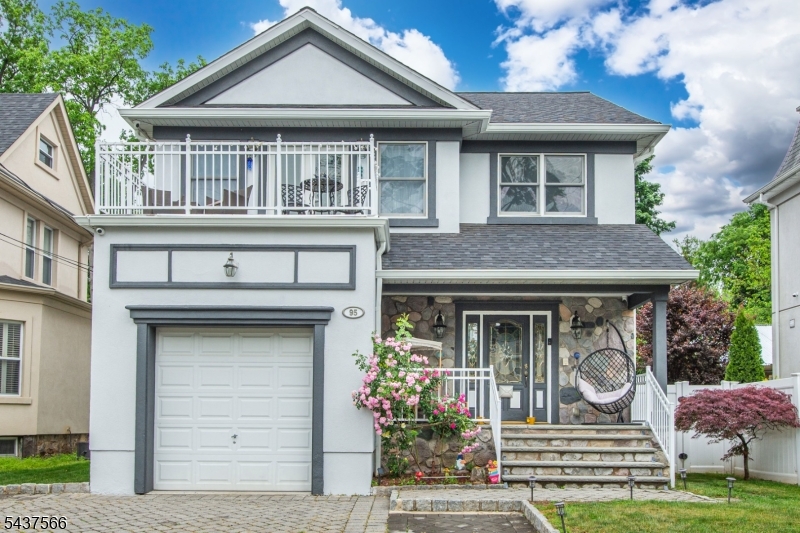 95 Highwood Ave