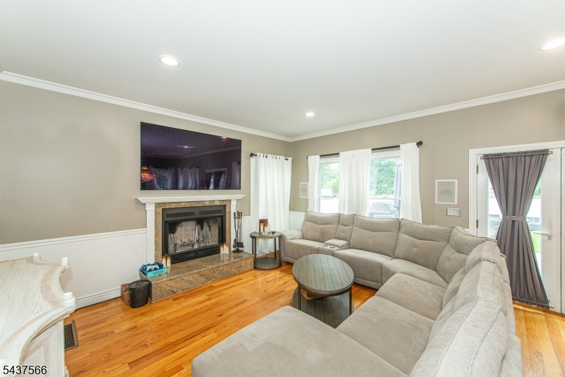 95 Highwood Ave