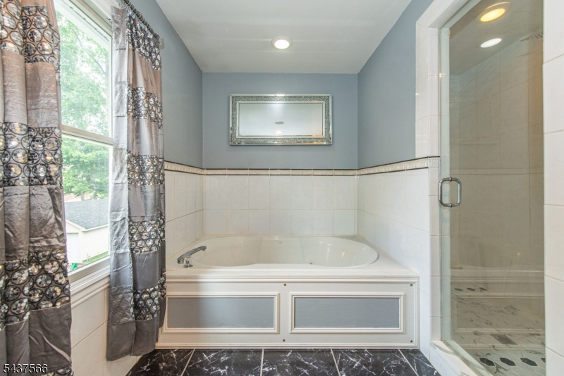 95 Highwood Ave