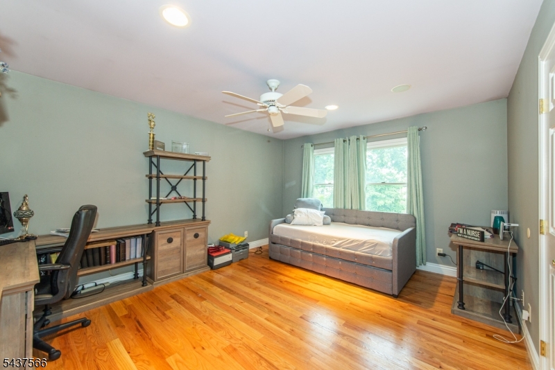 95 Highwood Ave