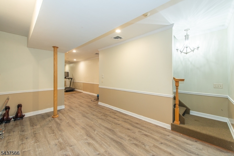 95 Highwood Ave