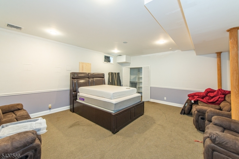 95 Highwood Ave