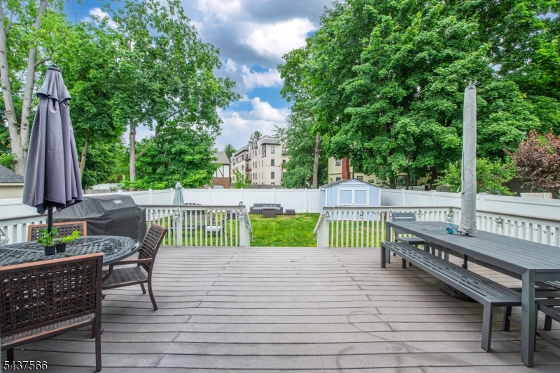 95 Highwood Ave
