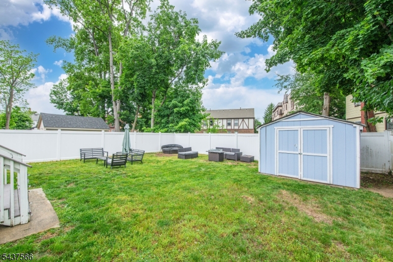 95 Highwood Ave