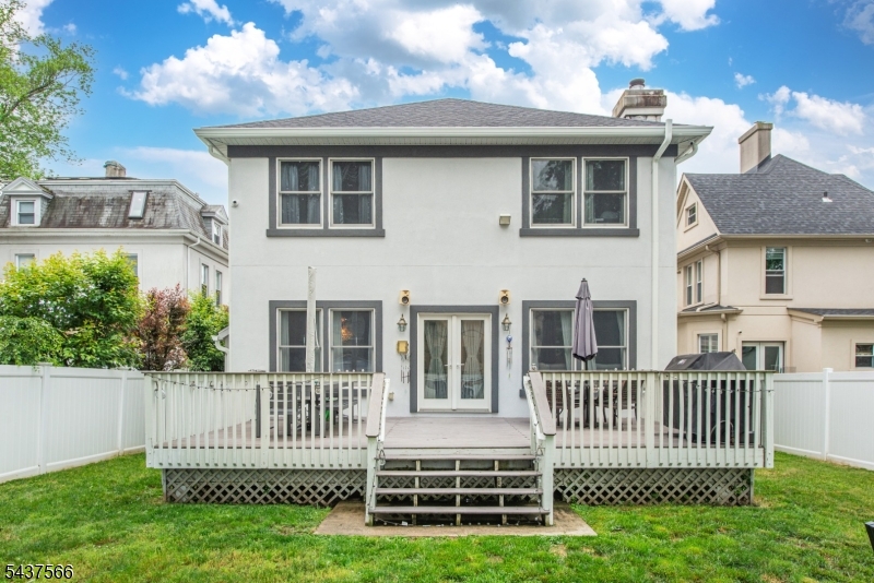 95 Highwood Ave