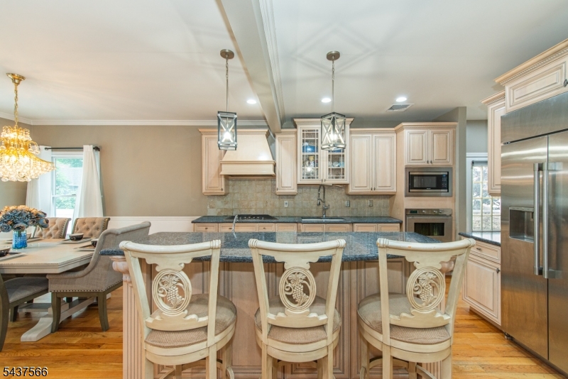 95 Highwood Ave