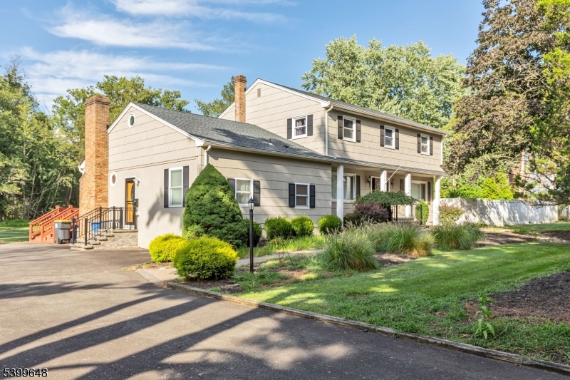 512 Township Line Rd