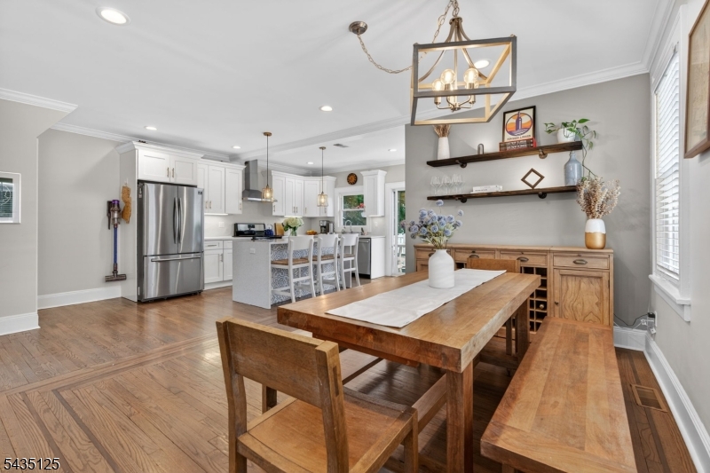 54 Van Riper Ave