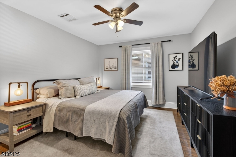 54 Van Riper Ave