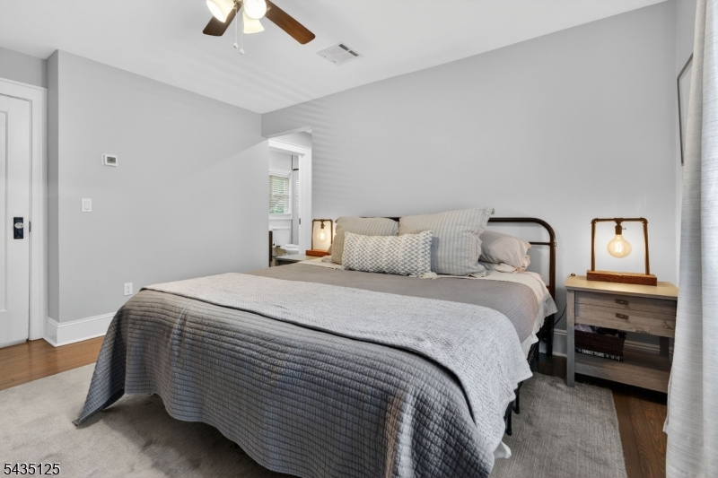 54 Van Riper Ave