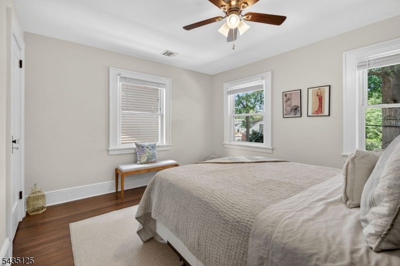 54 Van Riper Ave