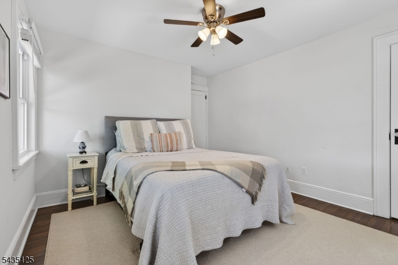 54 Van Riper Ave