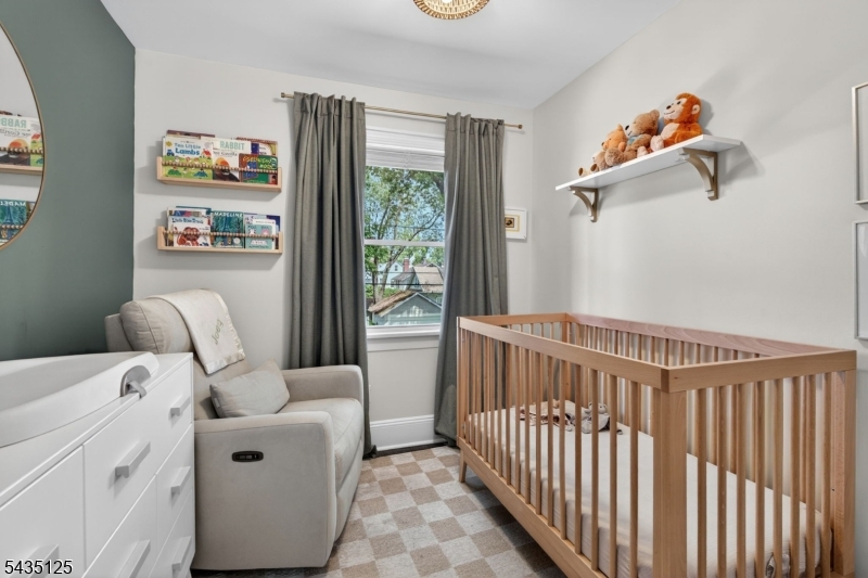 54 Van Riper Ave