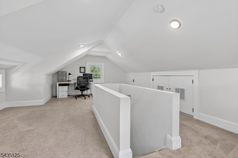 54 Van Riper Ave