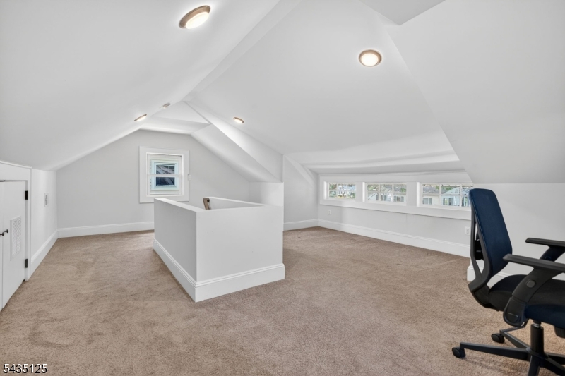54 Van Riper Ave