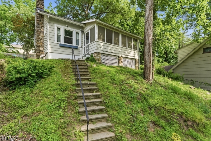 68 Westover Ave