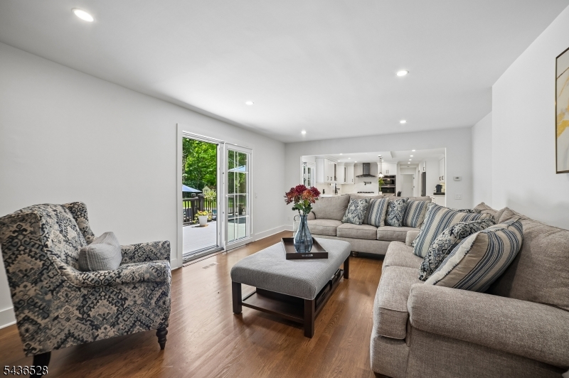 36 Ivy Pl