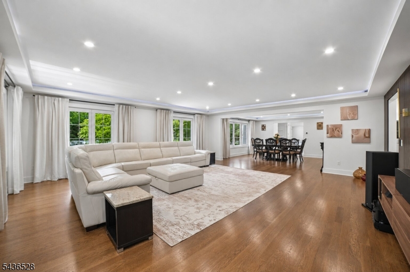 36 Ivy Pl