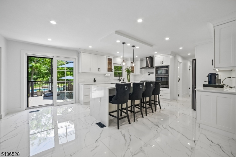 36 Ivy Pl