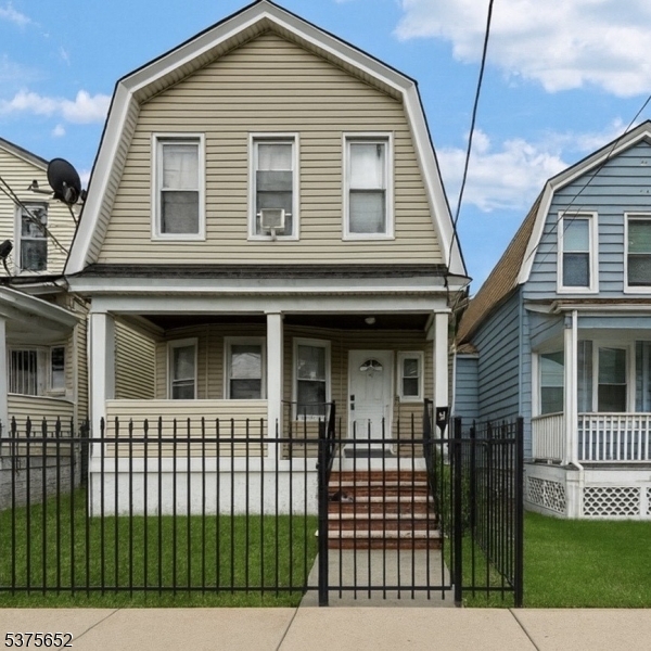 41 Coit St