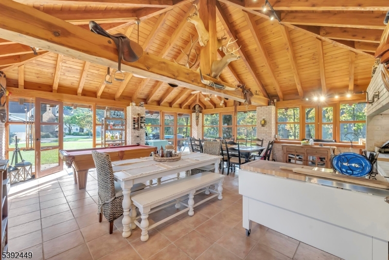 37 Pequest Rd