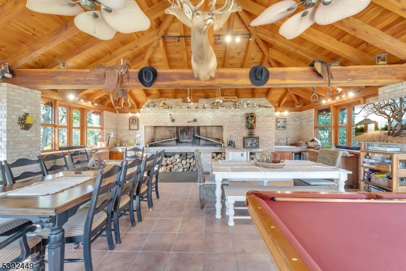 37 Pequest Rd