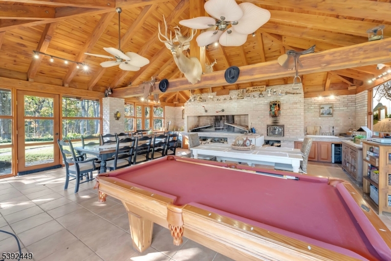 37 Pequest Rd