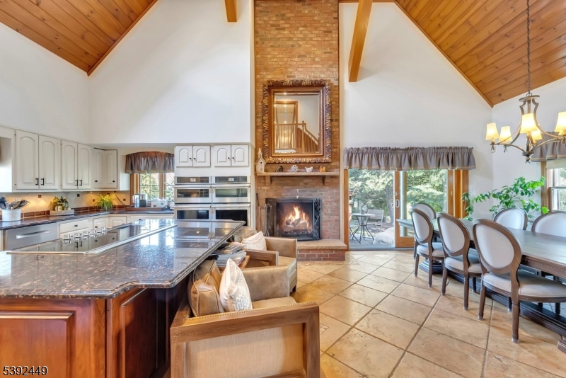 37 Pequest Rd