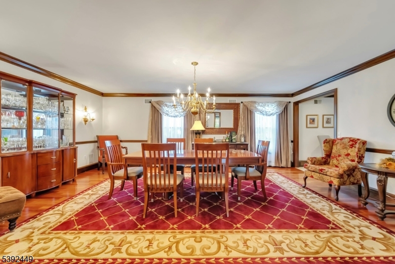 37 Pequest Rd