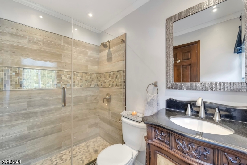 37 Pequest Rd