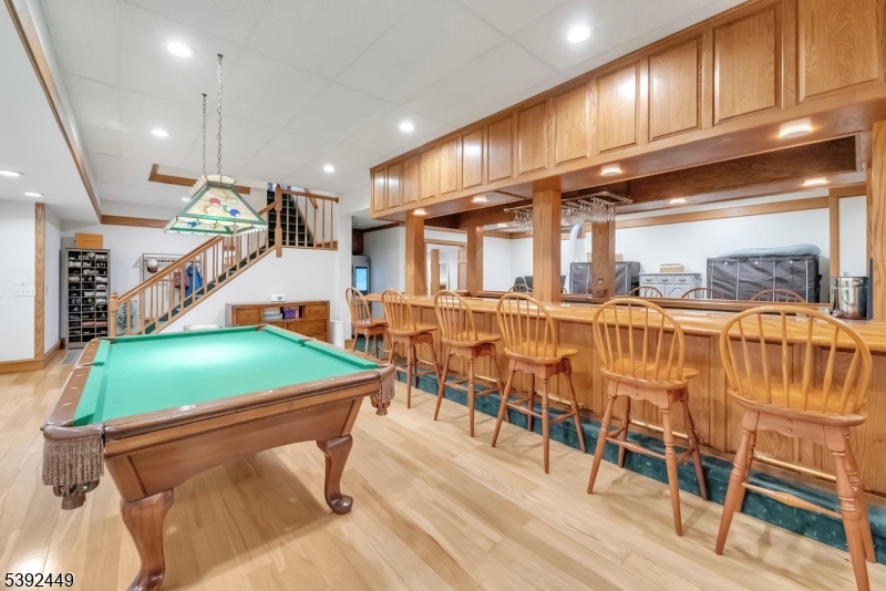 37 Pequest Rd