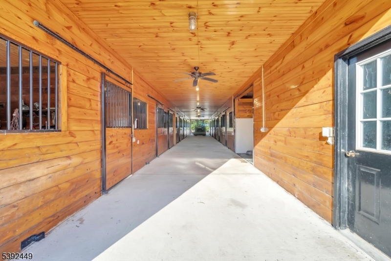 37 Pequest Rd