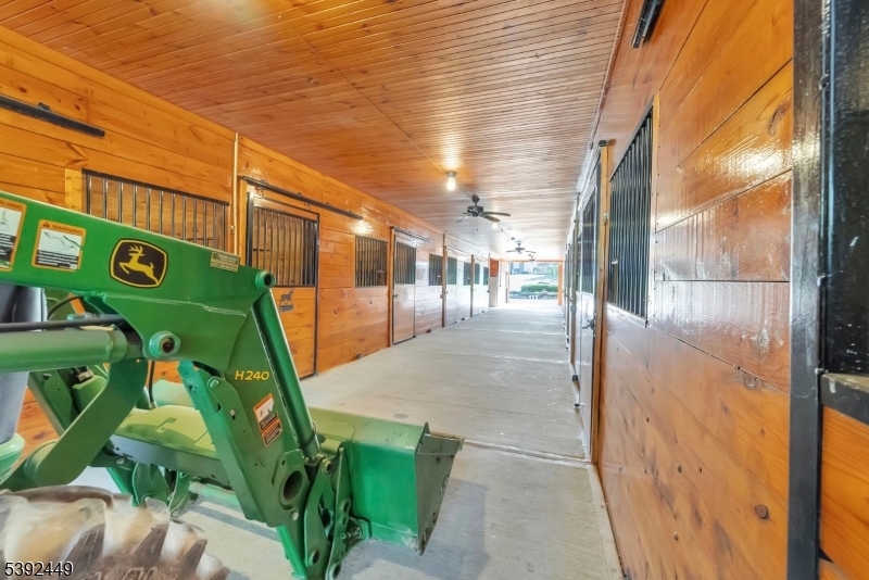 37 Pequest Rd