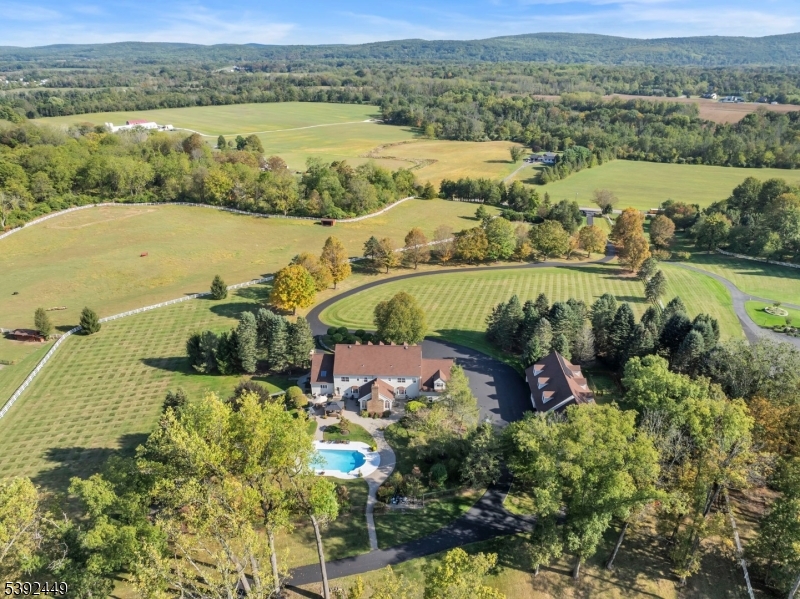 37 Pequest Rd