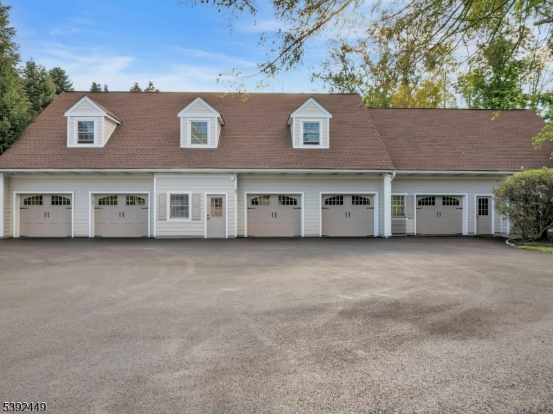 37 Pequest Rd