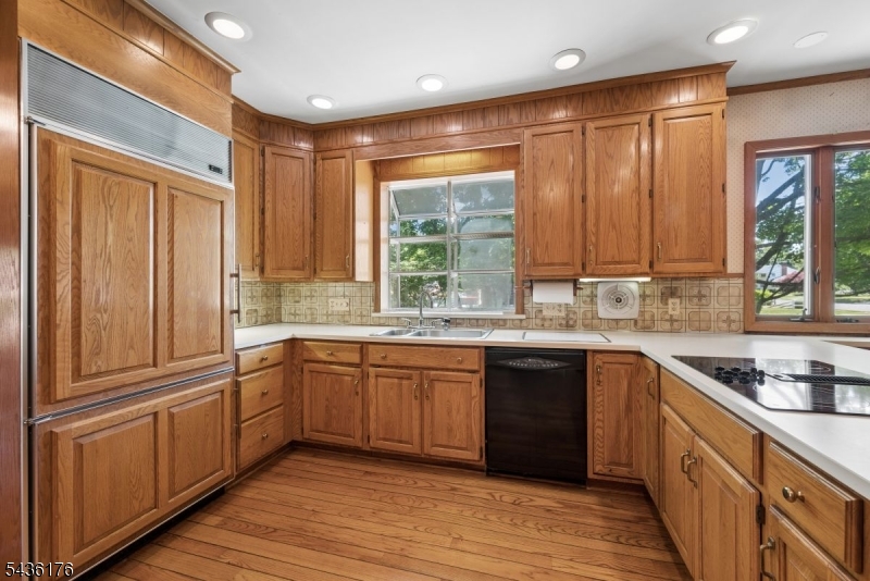 261 Beechwood Ave