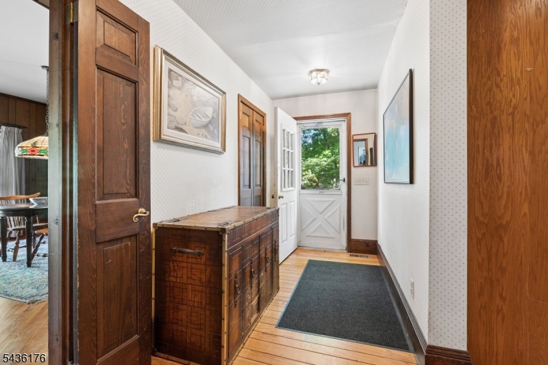 261 Beechwood Ave