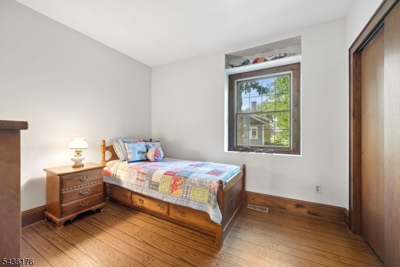261 Beechwood Ave