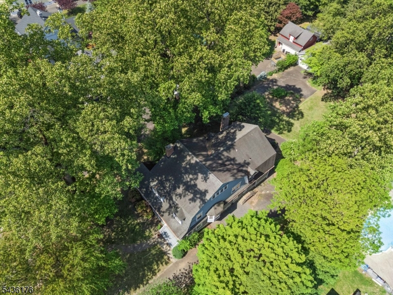 261 Beechwood Ave