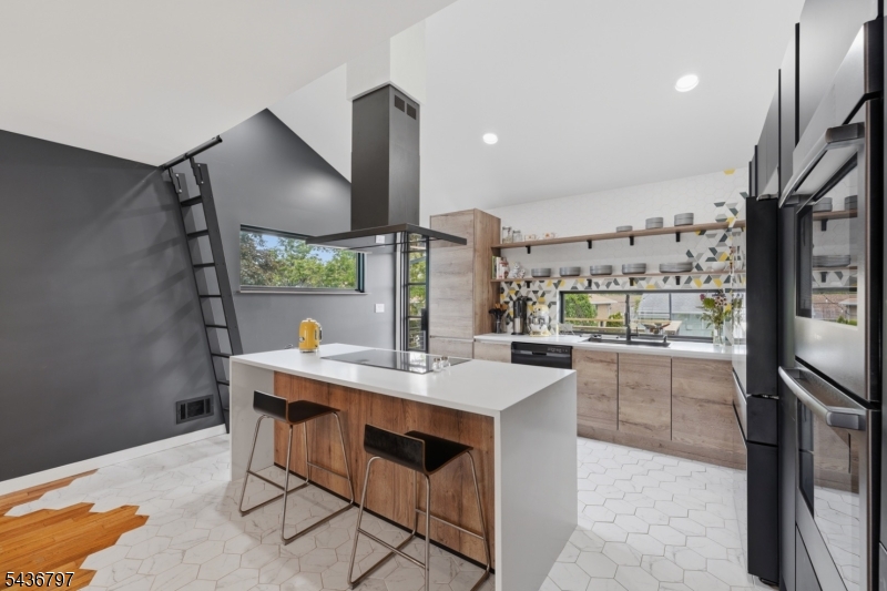 17 Arthur Dr